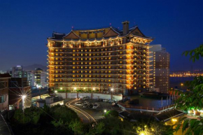 Гостиница Commodore Hotel Busan  Пусан